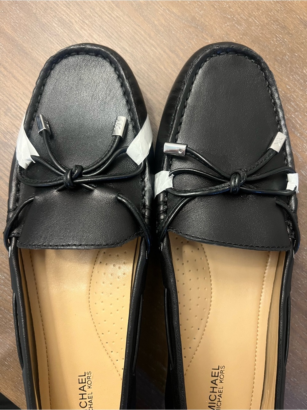 NEW MICHAEL KORS Classic Black Leather Women's Moccasin Loafers SIZE 9 - Picture 7 of 9